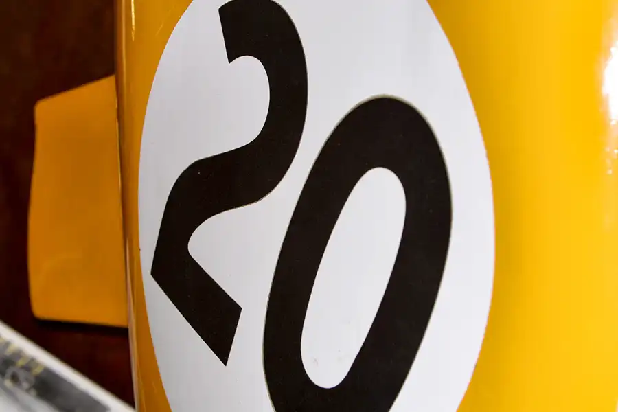 162 | 2004 | Donington | Grand Prix Collection | McLaren-Ford Cosworth M9A (1969) | © carsten riede fotografie