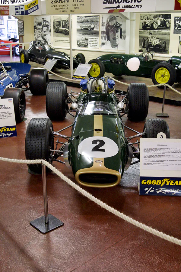 033 | 2004 | Donington | Grand Prix Collection | Brabham-Repco BT24-2 (1967-1969) | © carsten riede fotografie