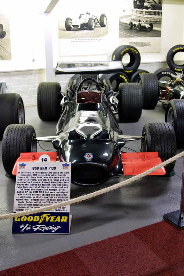 035 | 2004 | Donington | Grand Prix Collection | BRM P139 (1969-1970) | © carsten riede fotografie
