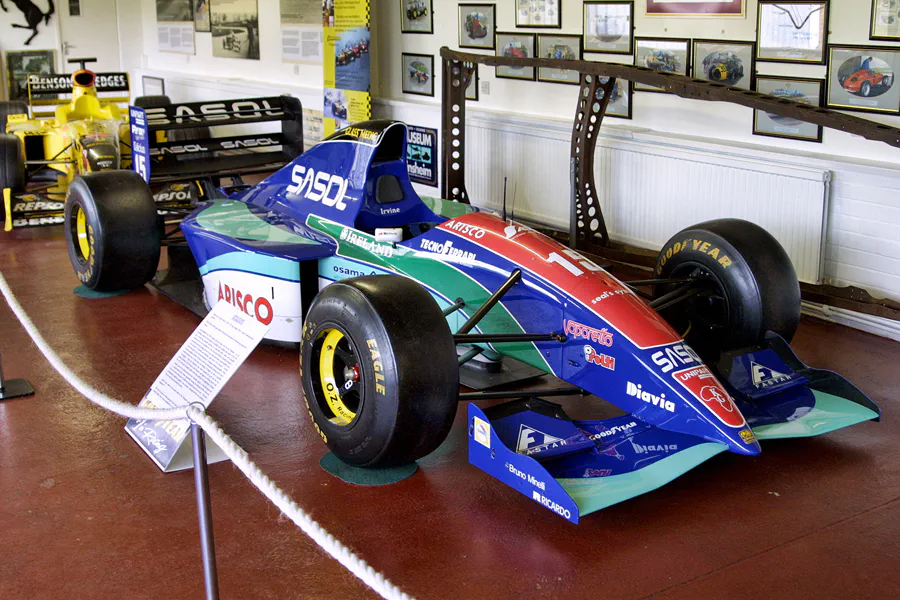 106 | 2004 | Donington | Grand Prix Collection | Jordan-Hart 194 (1994) | © carsten riede fotografie