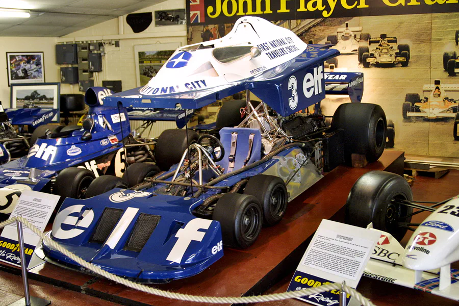 200 | 2004 | Donington | Grand Prix Collection | Tyrrell-Ford Cosworth P34 (1976-1977) | © carsten riede fotografie