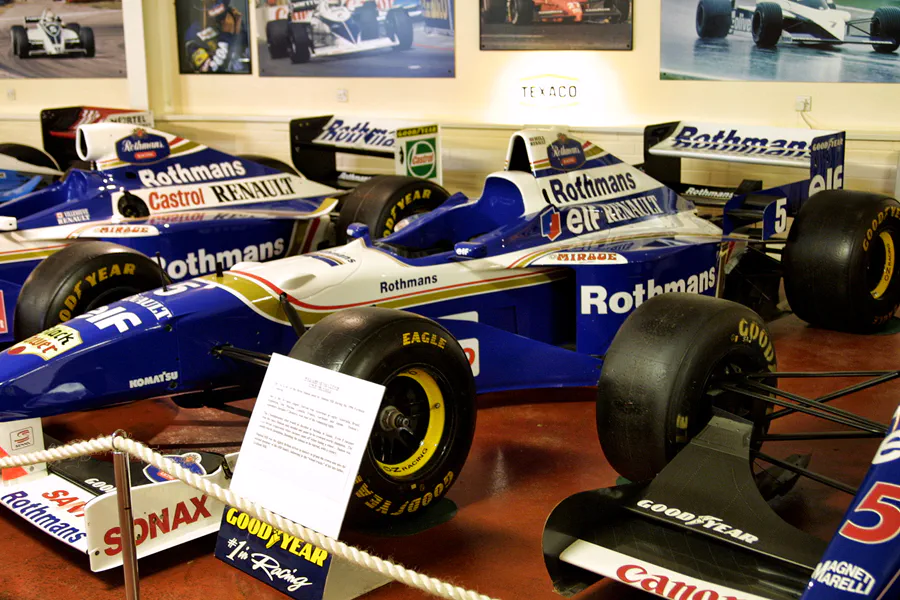 221 | 2004 | Donington | Grand Prix Collection | Williams-Renault FW18 (1996) | © carsten riede fotografie