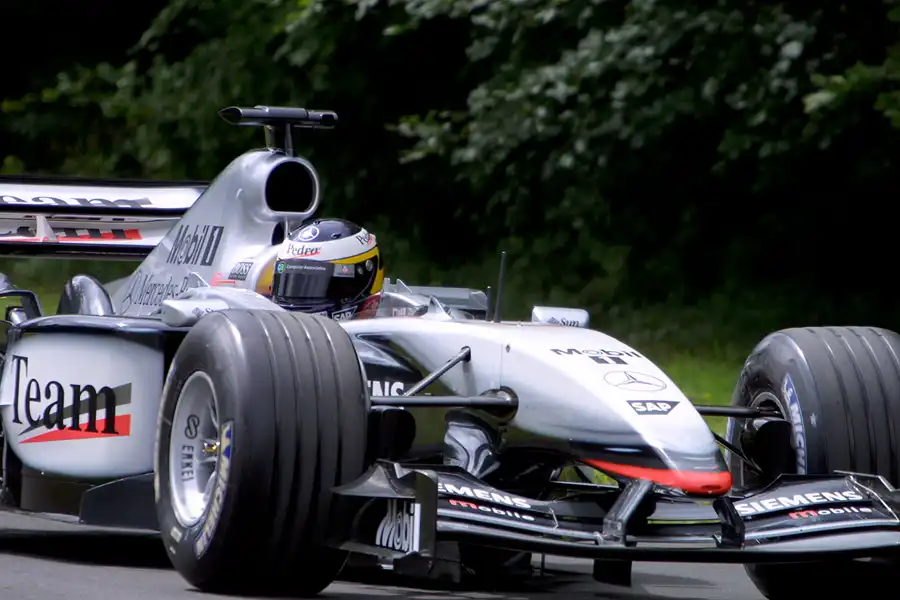 173 | 2004 | Goodwood | Festival Of Speed | McLaren-Mercedes Benz MP4-17D (2003) | Pedro De La Rosa | © carsten riede fotografie