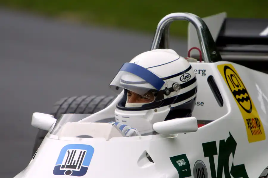 209 | 2004 | Goodwood | Festival Of Speed | Williams-Ford Cosworth FW08C (1983) | Riccardo Patrese | © carsten riede fotografie