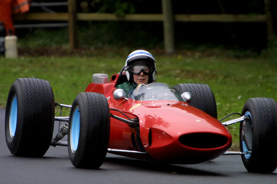 089 | 2004 | Goodwood | Festival Of Speed | Ferrari 158 (1964-1965) | John Surtees | © carsten riede fotografie