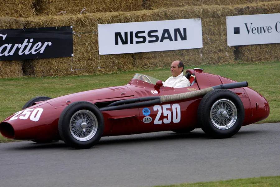 165 | 2004 | Goodwood | Festival Of Speed | Maserati 250F (1954-1960) | Juan-Manuel Fangio II | © carsten riede fotografie