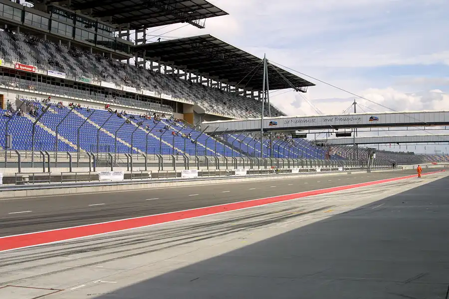 001 | 2004 | Eurospeedway | © carsten riede fotografie