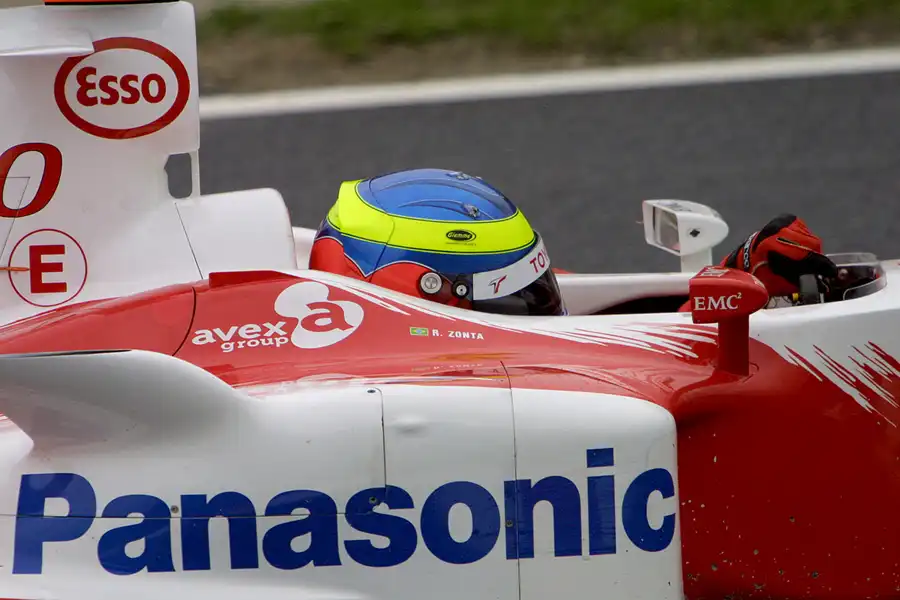 153 | 2004 | Spa-Francorchamps | Toyota TF104B | Ricardo Zonta | © carsten riede fotografie