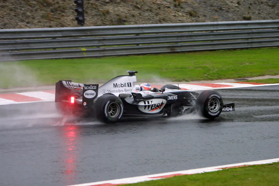 077 | 2004 | Spa-Francorchamps | McLaren-Mercedes Benz MP4-19B | Kimi Raikkonen | © carsten riede fotografie