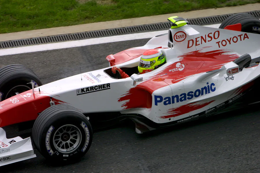 140 | 2004 | Spa-Francorchamps | Toyota TF104 | Ryan Briscoe | © carsten riede fotografie