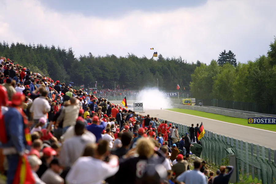 189 | 2004 | Spa-Francorchamps | Circuit De Spa-Francorchamps | Race | Reifenschaden Jenson Button | © carsten riede fotografie