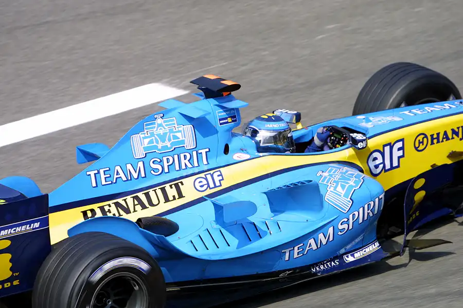 081 | 2004 | Monza | Renault R24 | Jarno Trulli | © carsten riede fotografie