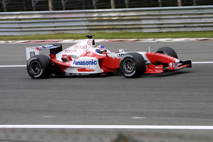 095 | 2004 | Monza | Toyota TF104B | Olivier Panis | © carsten riede fotografie
