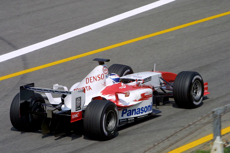 100 | 2004 | Monza | Toyota TF104B | Olivier Panis | © carsten riede fotografie