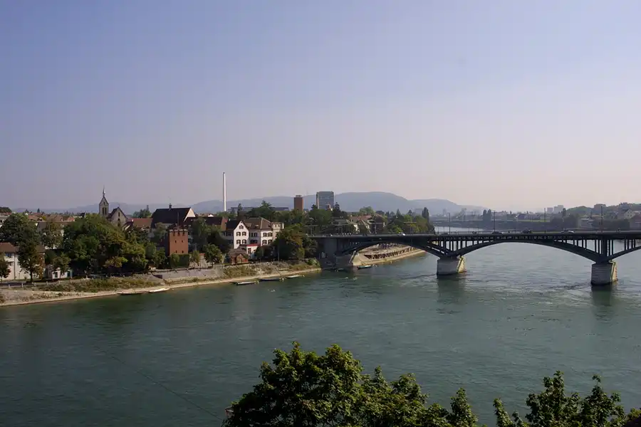 014 | 2004 | Basel | © carsten riede fotografie