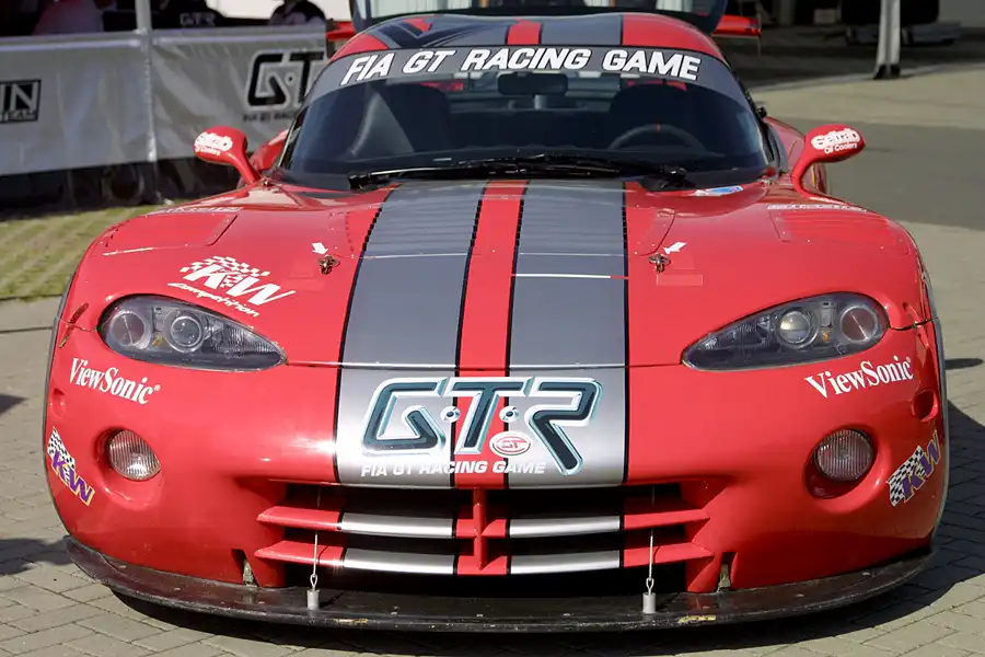 073 | 2004 | Motopark Oschersleben | Fahrerlager | © carsten riede fotografie