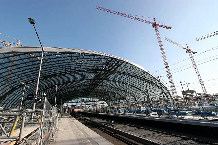 007 | 2005 | Berlin | Hauptbahnhof | © carsten riede fotografie