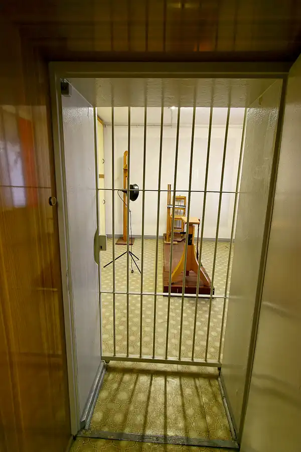 033 | 2005 | Berlin | Untersuchungshaftanstalt des Ministeriums für Staatssicherheit der DDR (MfS) Hohenschönhausen | © carsten riede fotografie