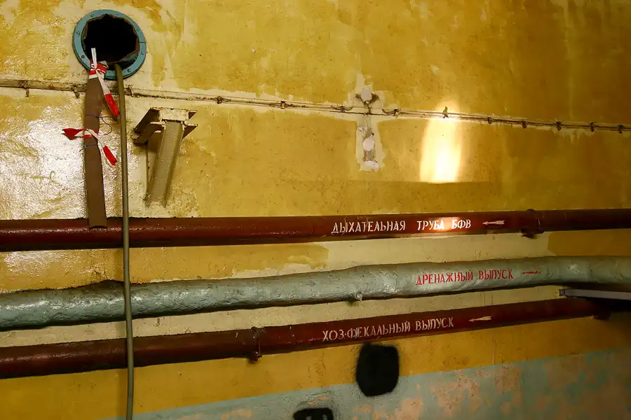 055 | 2005 | Wünsdorf-Waldstadt | Fernmeldebunker Zeppelin (Amt 500) | © carsten riede fotografie