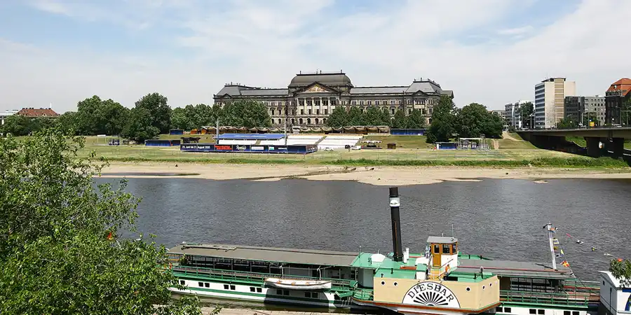 048 | 2005 | Dresden | © carsten riede fotografie