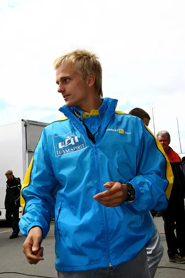 072 | 2005 | Motorsport Arena Oschersleben | Heikki Kovalainen | © carsten riede fotografie