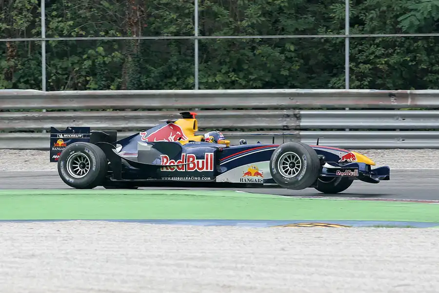 124 | 2005 | Monza | Red Bull-Cosworth RB1 | Christian Klien | © carsten riede fotografie