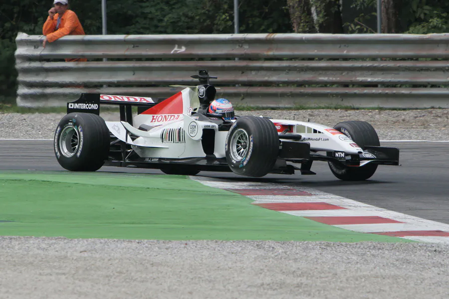 017 | 2005 | Monza | BAR-Honda 007 | Jenson Button | © carsten riede fotografie
