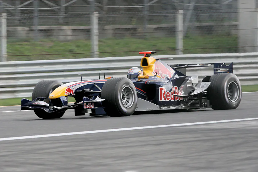 126 | 2005 | Monza | Red Bull-Cosworth RB1 | Christian Klien | © carsten riede fotografie