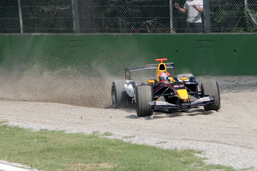 142 | 2005 | Monza | Red Bull-Cosworth RB1 | Vitantonio Liuzzi | © carsten riede fotografie