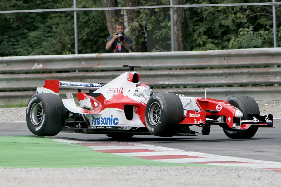 187 | 2005 | Monza | Toyota TF105 | Jarno Trulli | © carsten riede fotografie