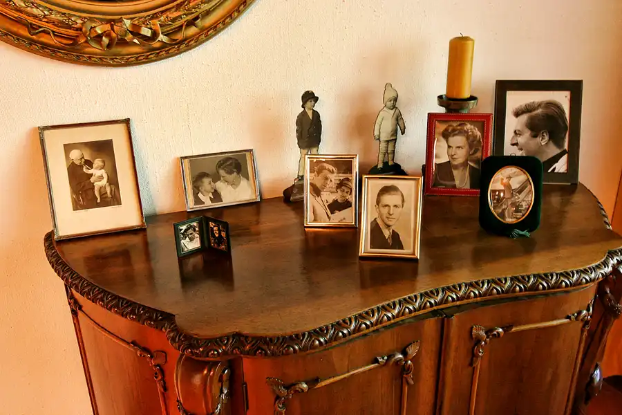 017 | 2005 | Kerpen-Horrem | Villa Trips | © carsten riede fotografie