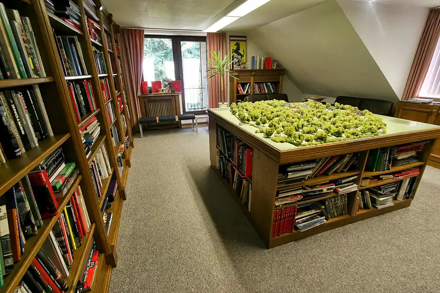 018 | 2005 | Kerpen-Horrem | Villa Trips | © carsten riede fotografie