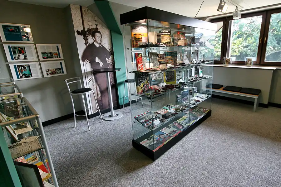 027 | 2005 | Kerpen-Horrem | Villa Trips | © carsten riede fotografie