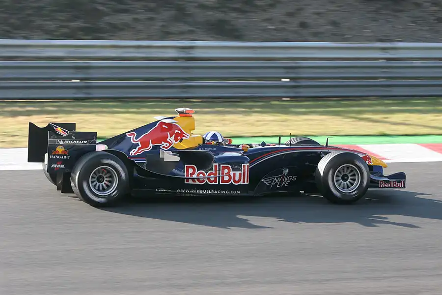 111 | 2005 | Spa-Francorchamps | Red Bull-Cosworth RB1 | David Coulthard | © carsten riede fotografie