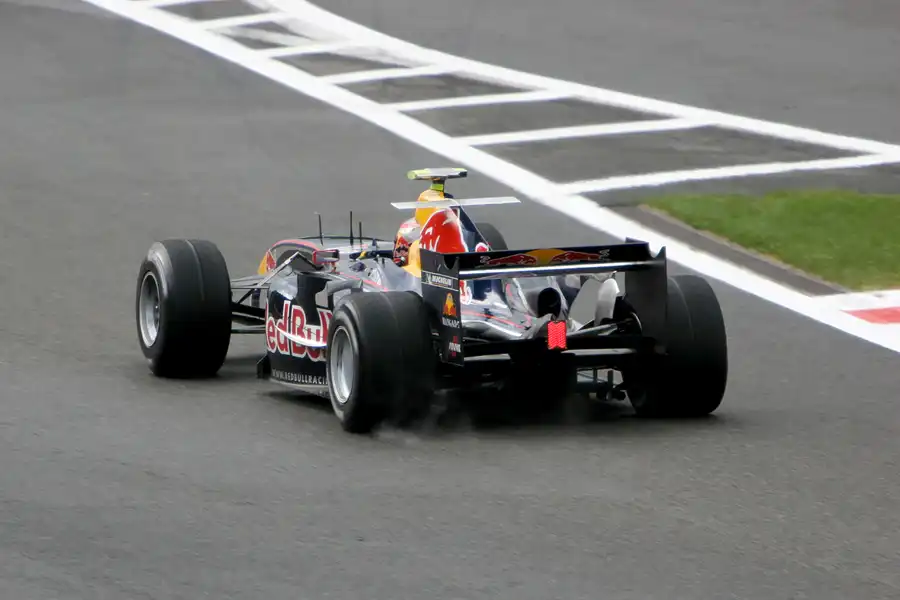 118 | 2005 | Spa-Francorchamps | Red Bull-Cosworth RB1 | Vitantonio Liuzzi | © carsten riede fotografie