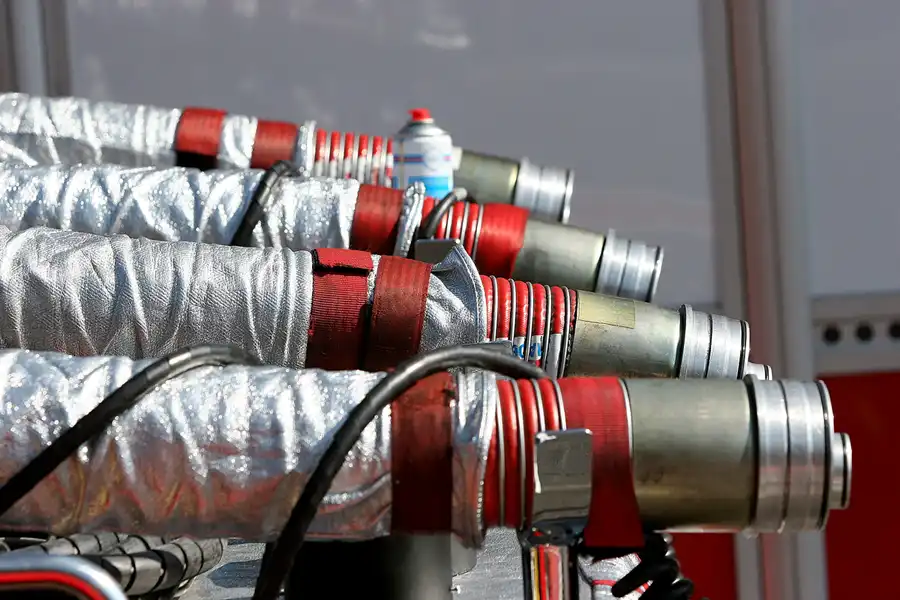 232 | 2005 | Spa-Francorchamps | Circuit De Spa-Francorchamps | Pit Lane | © carsten riede fotografie