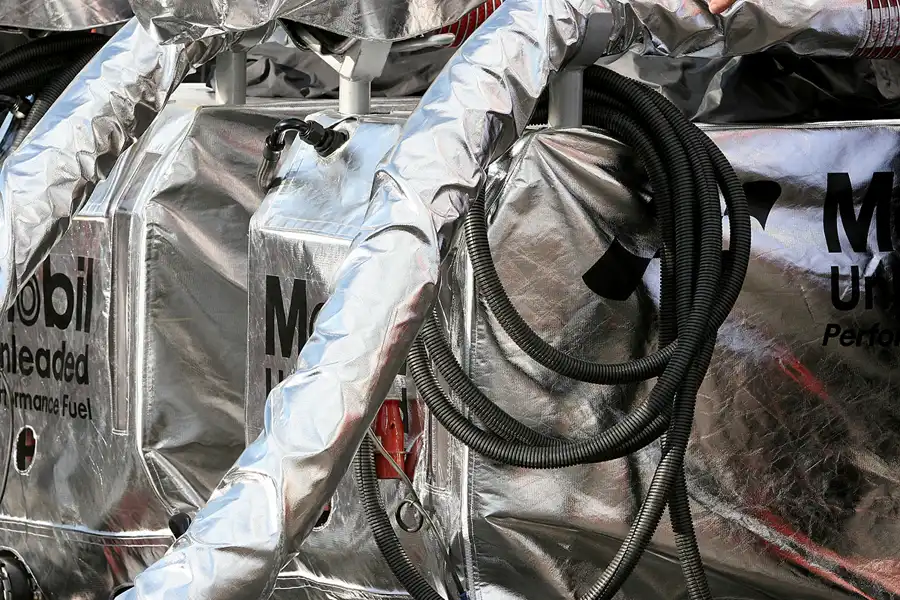 240 | 2005 | Spa-Francorchamps | Circuit De Spa-Francorchamps | Pit Lane | © carsten riede fotografie