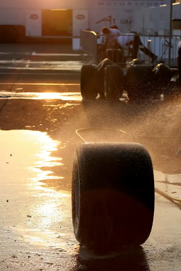 077 | 2005 | Eurospeedway | Fahrerlager | © carsten riede fotografie