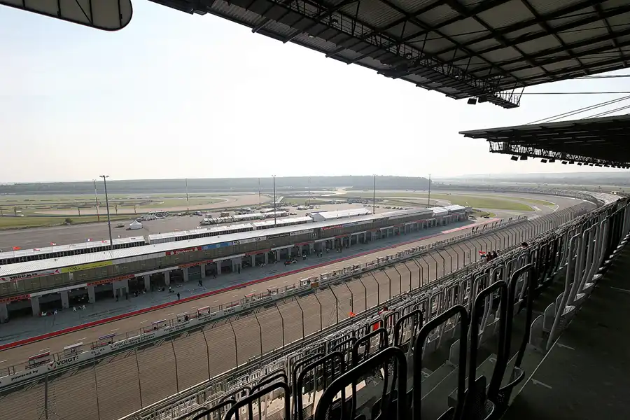 084 | 2005 | Eurospeedway | Rennstrecke | © carsten riede fotografie