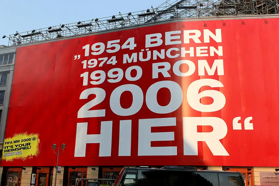 047 | 2006 | Berlin | Leipziger Platz | © carsten riede fotografie