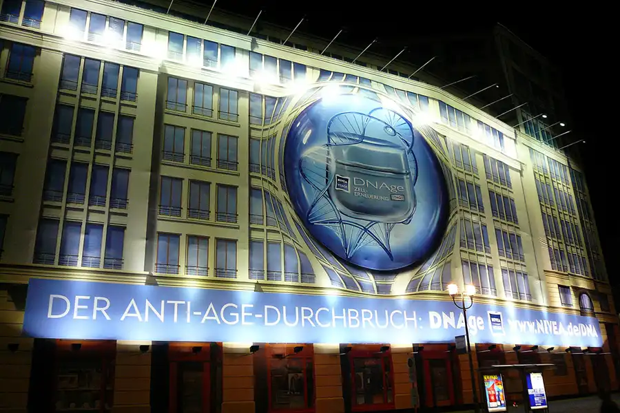 110 | 2006 | Berlin | Potsdamer Platz | © carsten riede fotografie