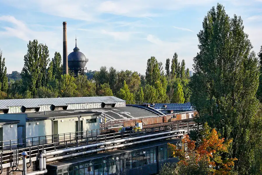 112 | 2006 | Berlin | Blick vom Bahnhof Gleisdreieck | © carsten riede fotografie