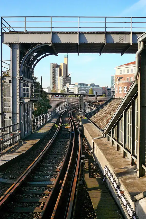 115 | 2006 | Berlin | Blick vom Bahnhof Gleisdreieck | © carsten riede fotografie