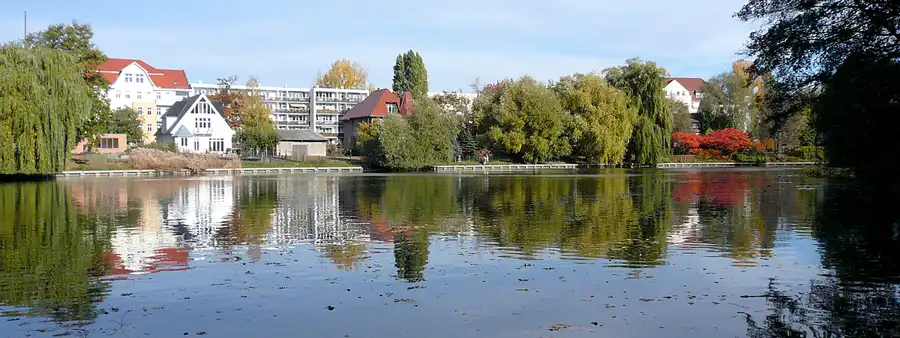 125 | 2006 | Berlin | Obersee-Orankesee-Park | © carsten riede fotografie