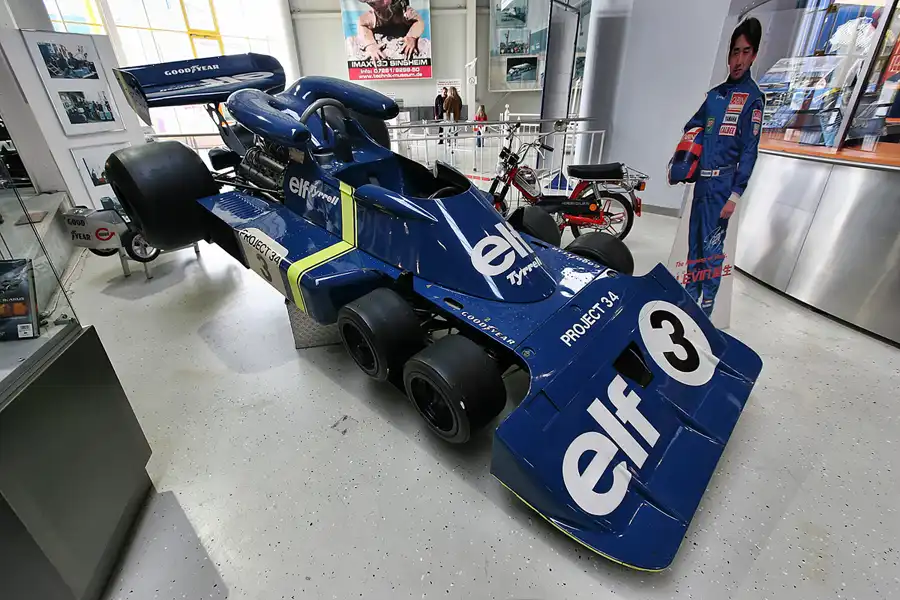 070 | 2006 | Sinsheim | Auto und Technik Museum | Tyrrell-Cosworth P34 | © carsten riede fotografie