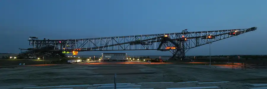 053 | 2006 | Lichterfeld | Abraumförderbrücke F60 | © carsten riede fotografie