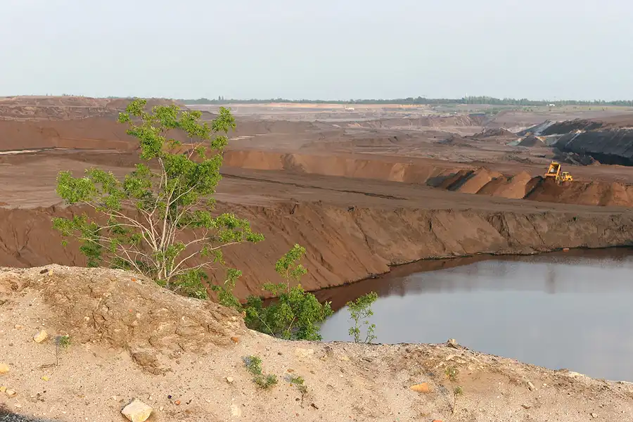 061 | 2006 | Tagebau Meuro | Rekultivierung in den Grossräschener See | © carsten riede fotografie