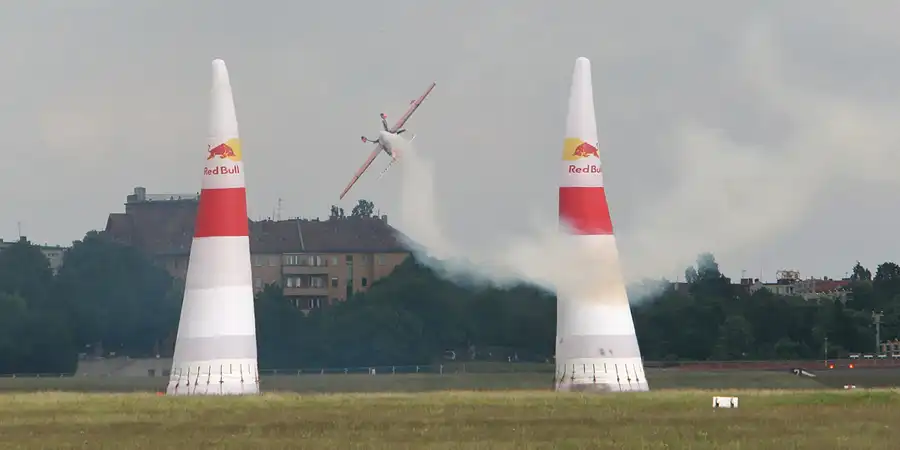 052 | 2006 | Berlin | Red Bull Air Race | © carsten riede fotografie