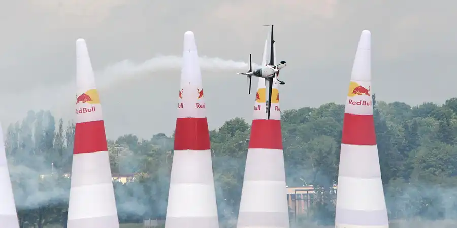 069 | 2006 | Berlin | Red Bull Air Race | © carsten riede fotografie