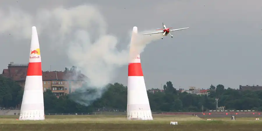073 | 2006 | Berlin | Red Bull Air Race | © carsten riede fotografie